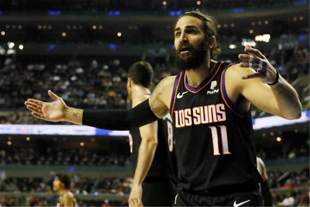  锡安复出即爆发鹈鹕战胜马刺终结对手三连胜  